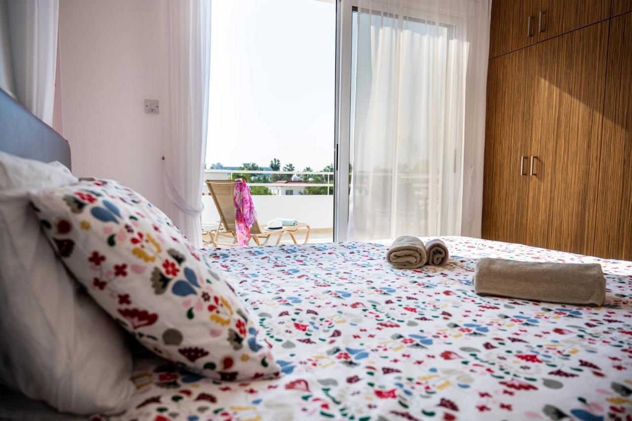 Narcissos 'nissi Beach' C12 Appartement